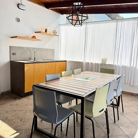 Vacation Vibes - Modern In Near Sea Golem (Tirana)