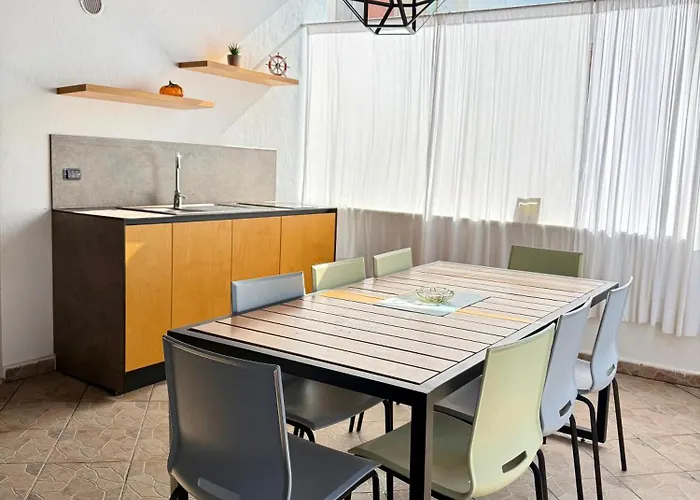 Vacation Vibes - Modern In Near Sea Golem (Tirana)