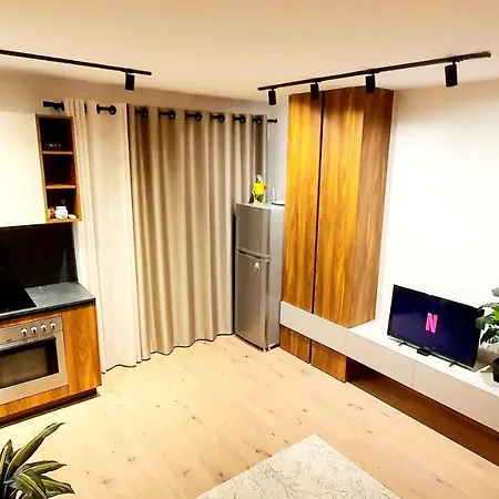 Vacation Vibes - Modern In Near Sea