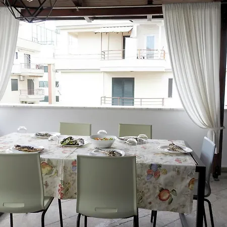 Apartment Vacation Vibes - Modern In Golem Near Sea Golem (Tirana)