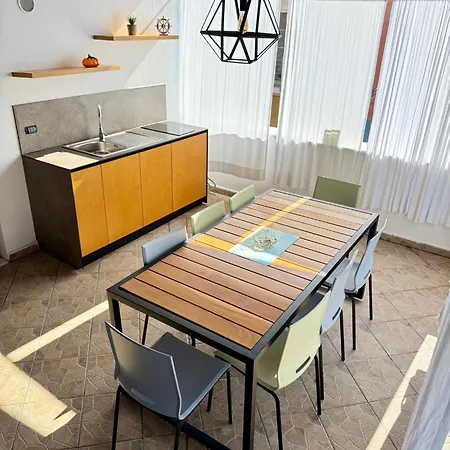 Apartment Vacation Vibes - Modern In Near Sea Golem (Tirana)