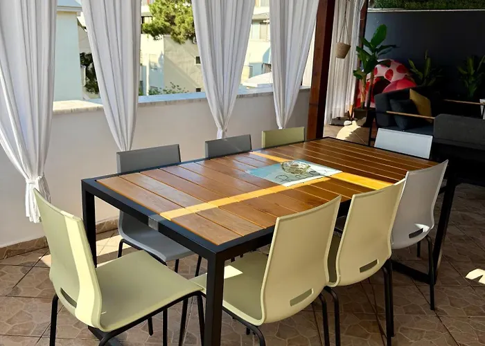 Vacation Vibes - Modern In Near Sea * Golem (Tirana)