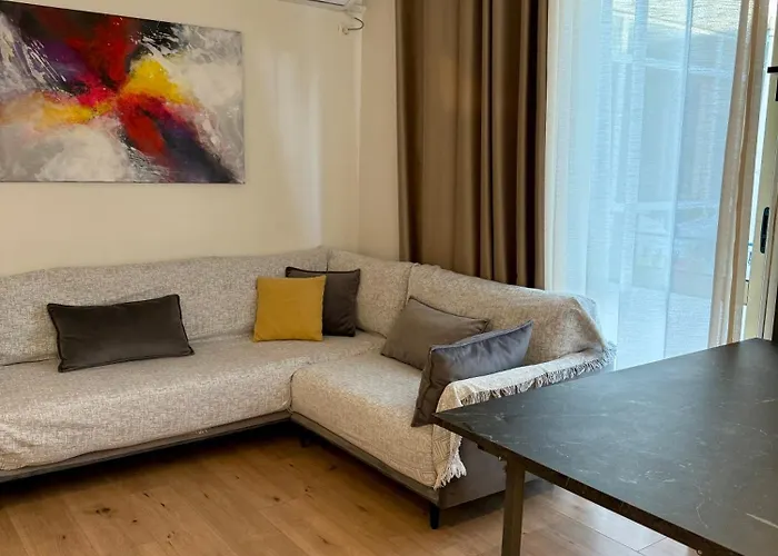 Vacation Vibes - Modern In Near Sea Appartement